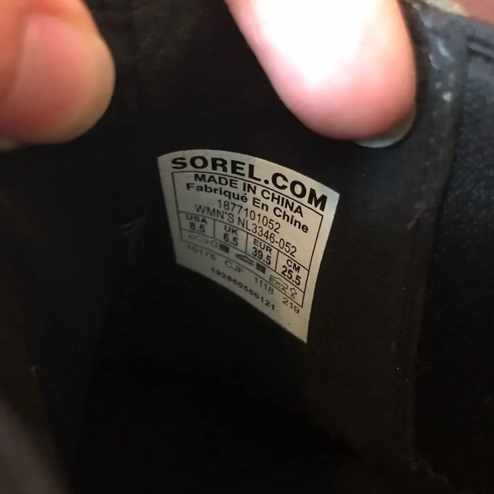 Sorel Women's Joan of Arctic Wedge II Chelsea Boots Pebbeled Leather 8.5